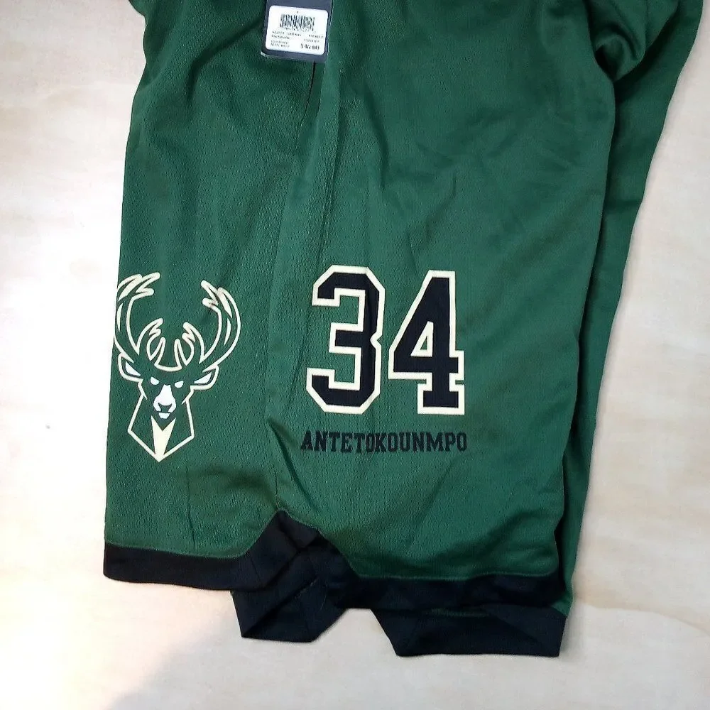 NWT NBA Milwaukee Bucks Giannis Antetekounmpo Athletic Shorts Basketball